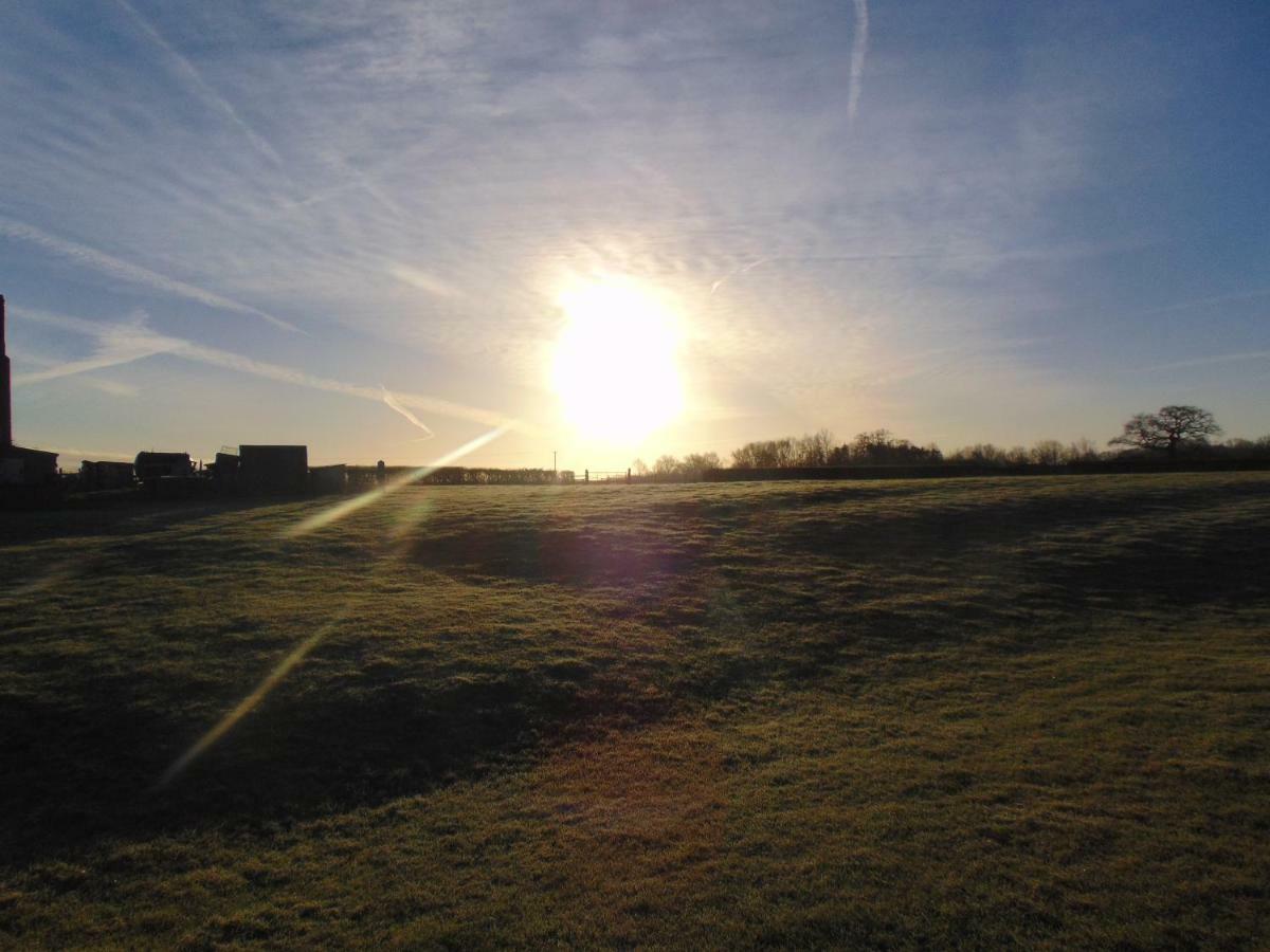 Fieldsview Wrexham Exterior photo